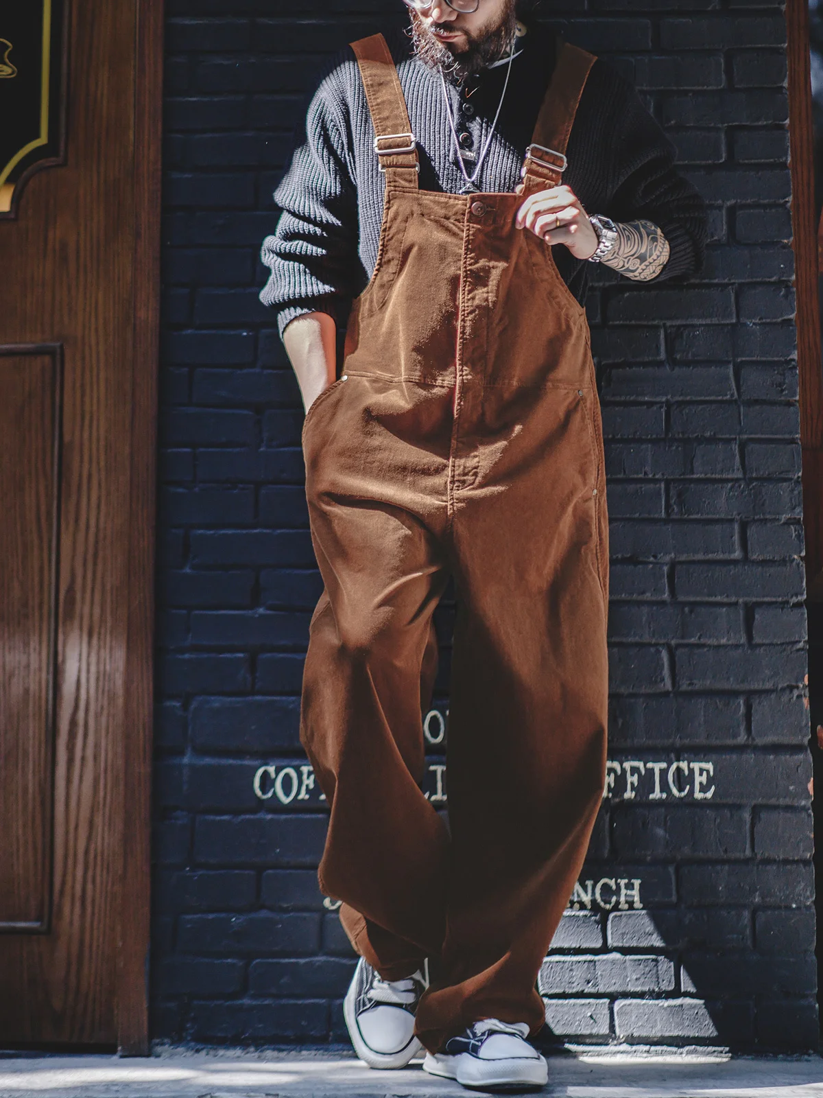 

Вельветовые комбинезоны Maden American Sle, свободные прямые мужские весенние длинные брюки с высокой талией, украшенные пуговицами из хлопка и полиэстера...