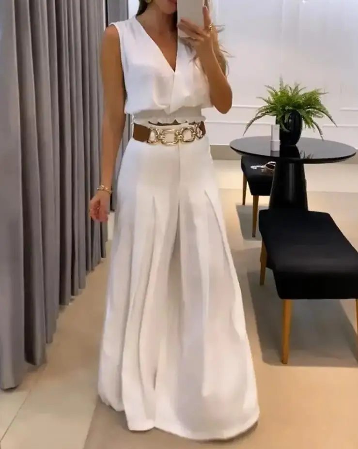 

Elegant women's solid color two-piece summer V-neck ruffled vest paired with high waisted flared pants casual set without belt