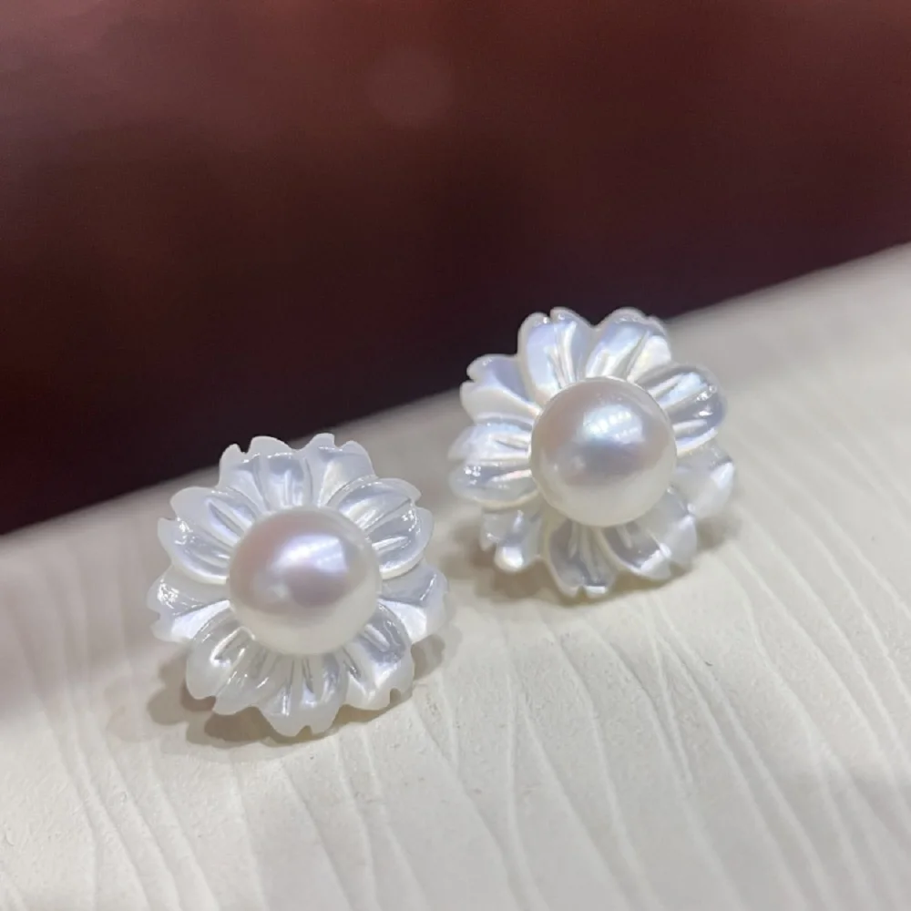 New Sweet and Fashionable Pearl Earrings AAA5-6mm 6-7mm Natural South Sea Round Pearl Earrings 925s Free Delivery