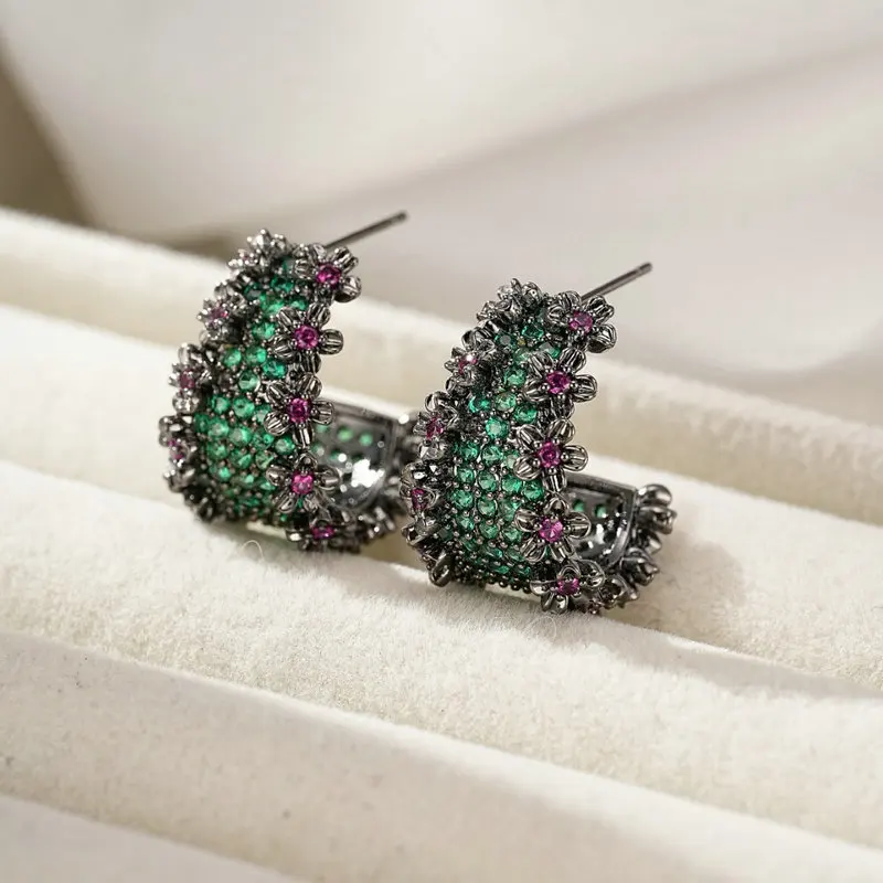 حلق صغير أخضر عتيق من Bilincolor للنساء