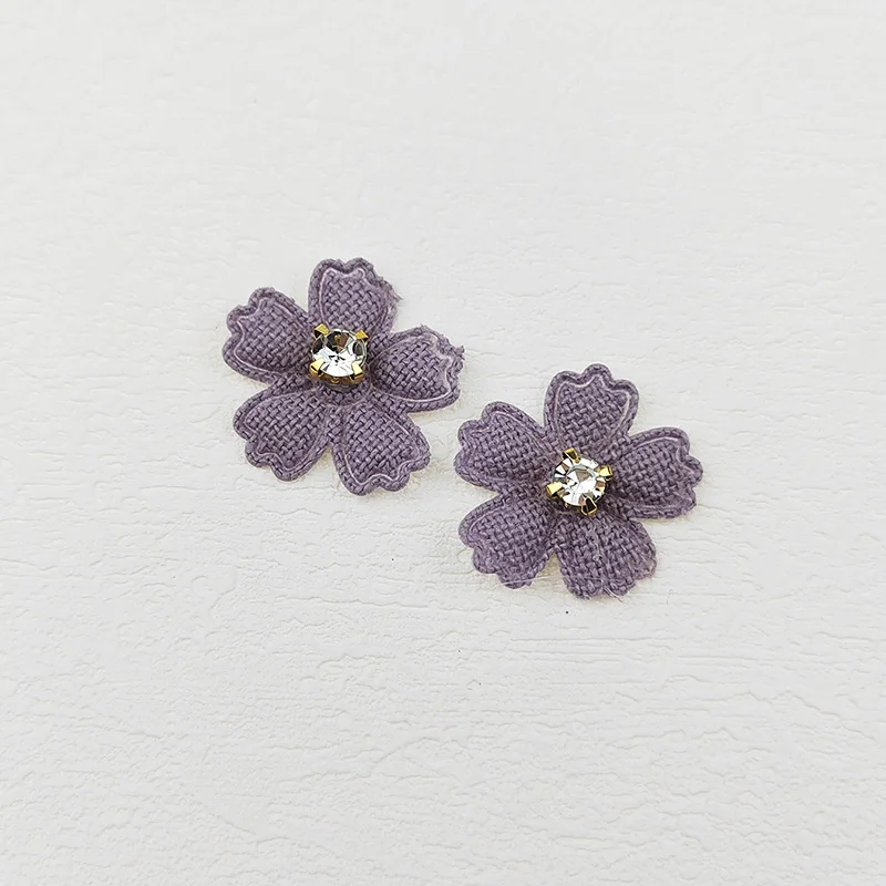 Blume mit Strass-Applikation für Kleidung, Aufnäher zum Aufnähen auf Hüte, zum Basteln von Haarspangen, als Schleifendekoration, 2,3 cm, 50 Stück. – Detail 11