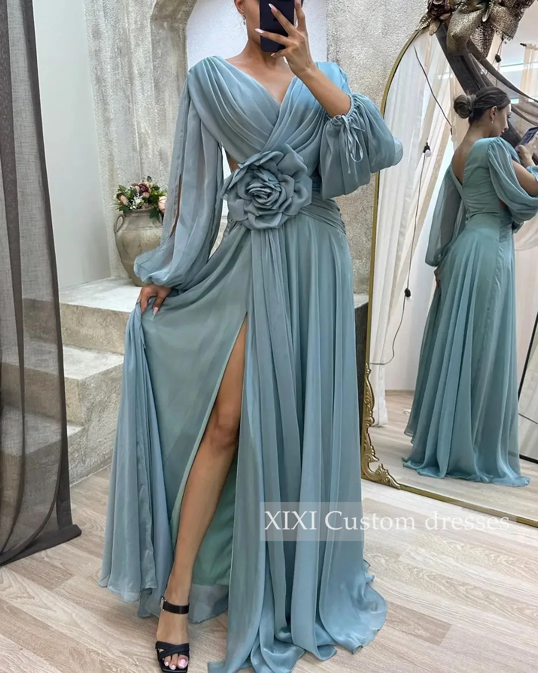 XIXI Abiti da sera rossi personalizzati A-Line Scollo a V Lunghezza pavimento Fiori Abiti da ballo Maniche lunghe Robe De Soiree Elegante Dubai Arabo