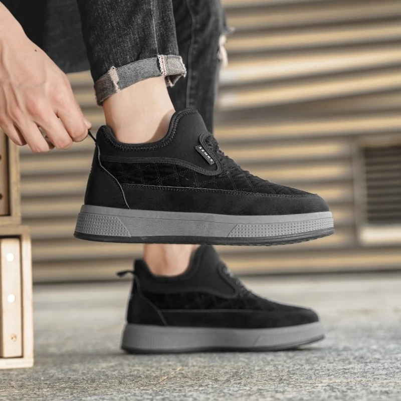 Novo tipo de botas de neve esportivas de inverno para homens, cor sólida, cano baixo, camurça, lã, calor, sola macia, propriedades antiderrapantes