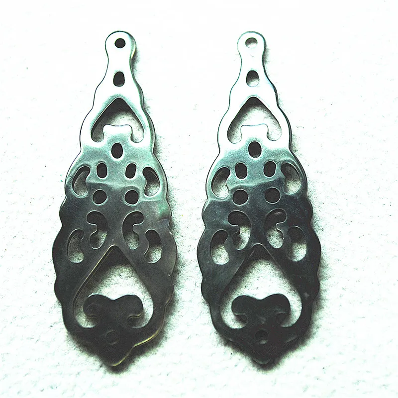 

2PCS New Women Pendants Drops Carving Surface 45X15MM Natural Black Shell Best Quality Good Choices