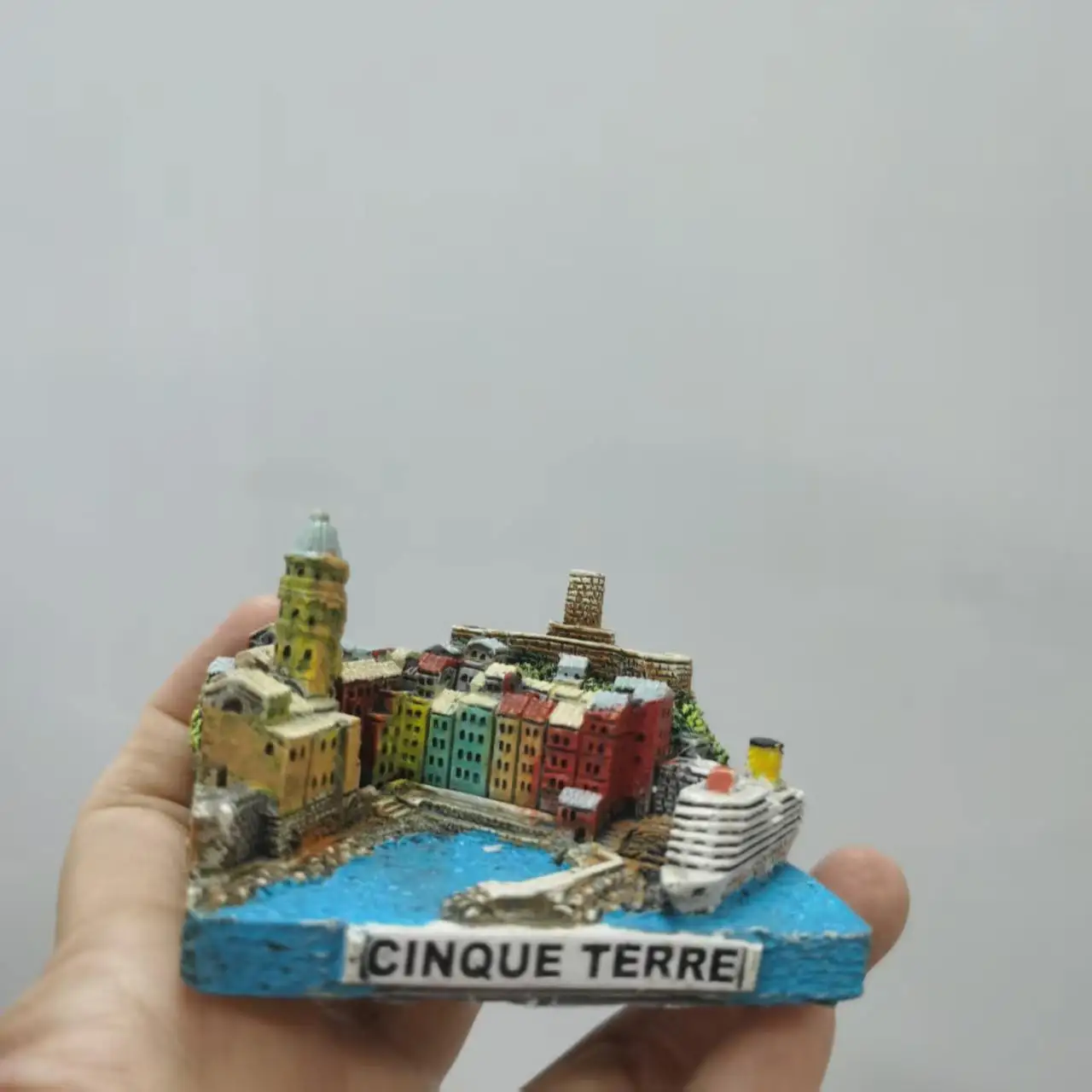 resin figure mental psychological sand table game box court therapy  building  cinque terre