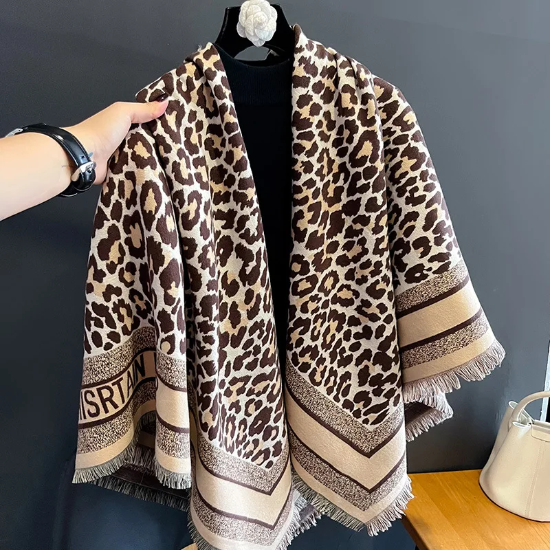 New Retro Leopard Print Fashion Scarf Imitation Cashmere Shawl Thickened Tassel Air-conditioning Blanket Cold Insulation Woman