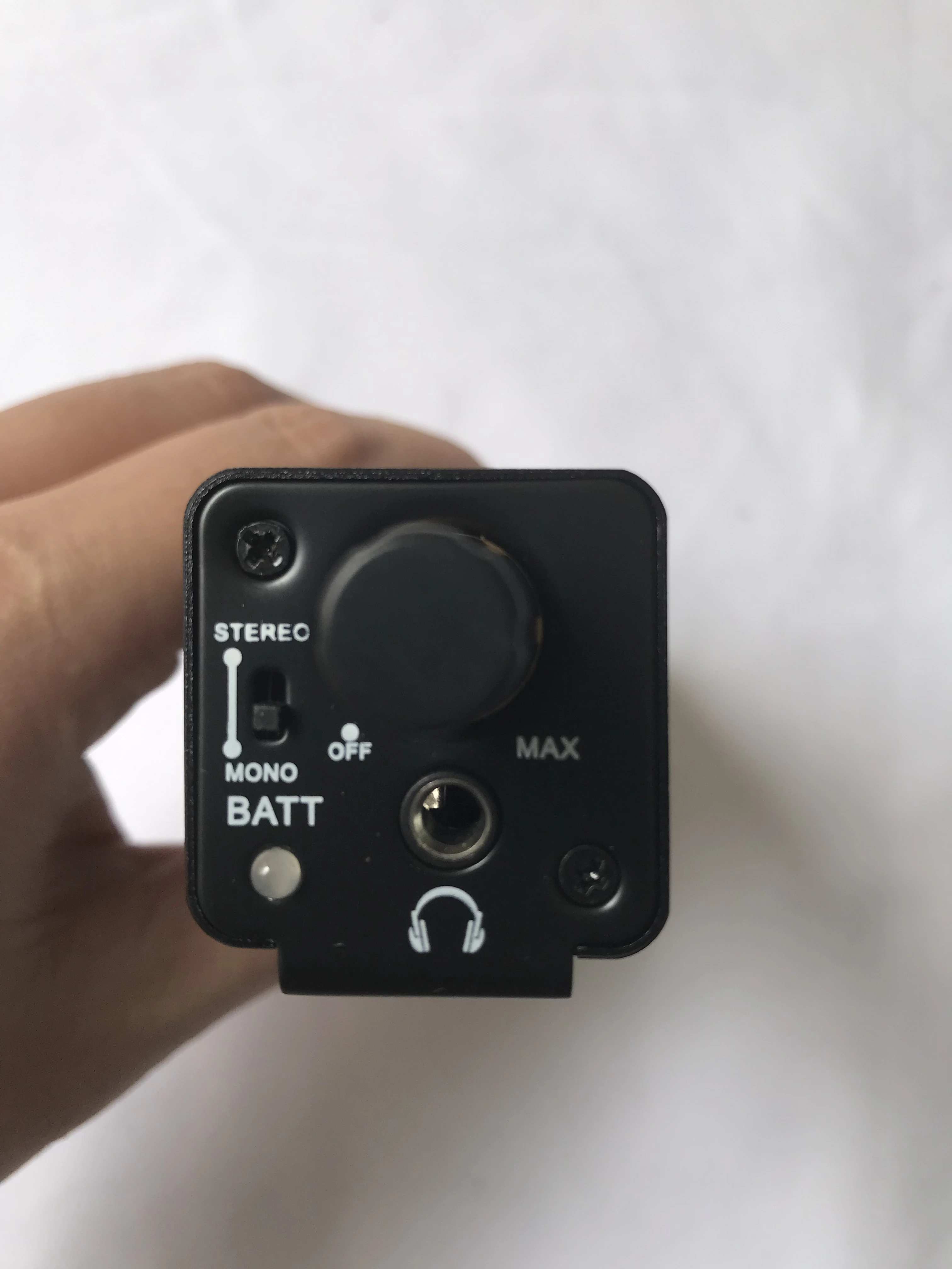 Portable personal In ear Monitor Amplifier Headphone Amplifier with XLR and TRS Input 3.5mm Output In-Ear Monitor Amplifier