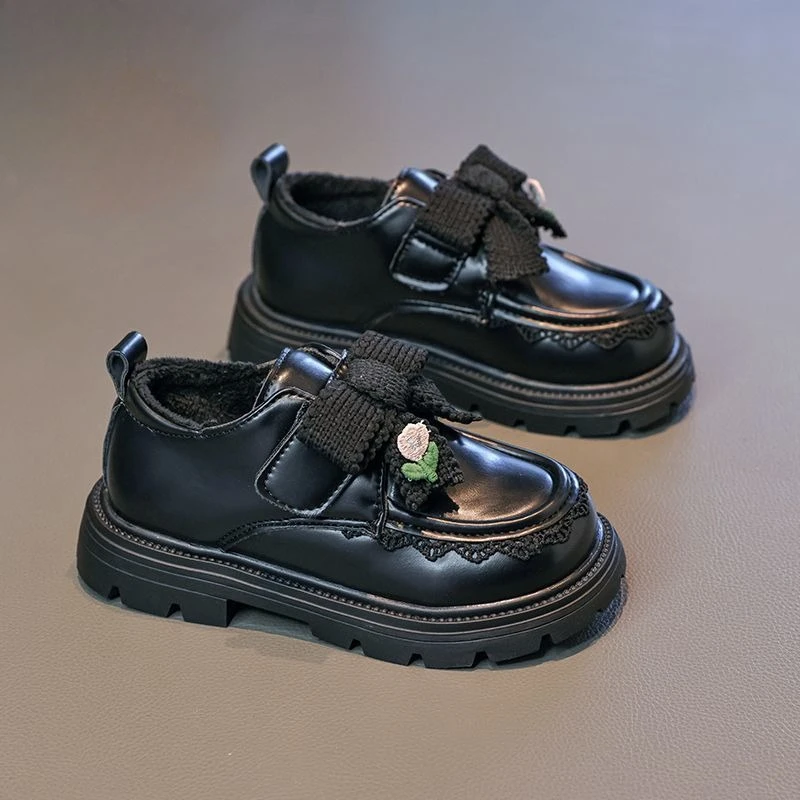 

Зима 2026, кожаная обувь в британском стиле на толстой подошве с флисовой подкладкой, теплые хлопковые сапоги для детей, лоферы на утолщенной платформе