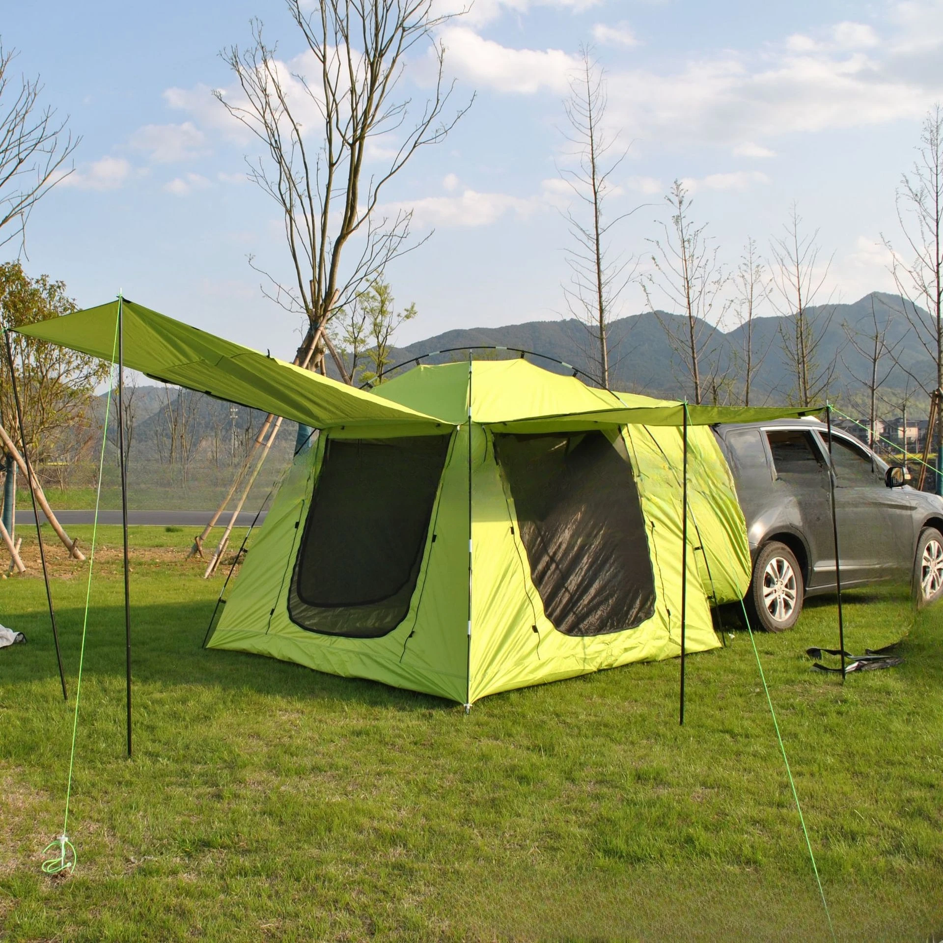 

Задняя палатка, расширяемая задняя палатка, 4-местная задняя палатка с сетчатой прозрачной вставкой с трех сторон.