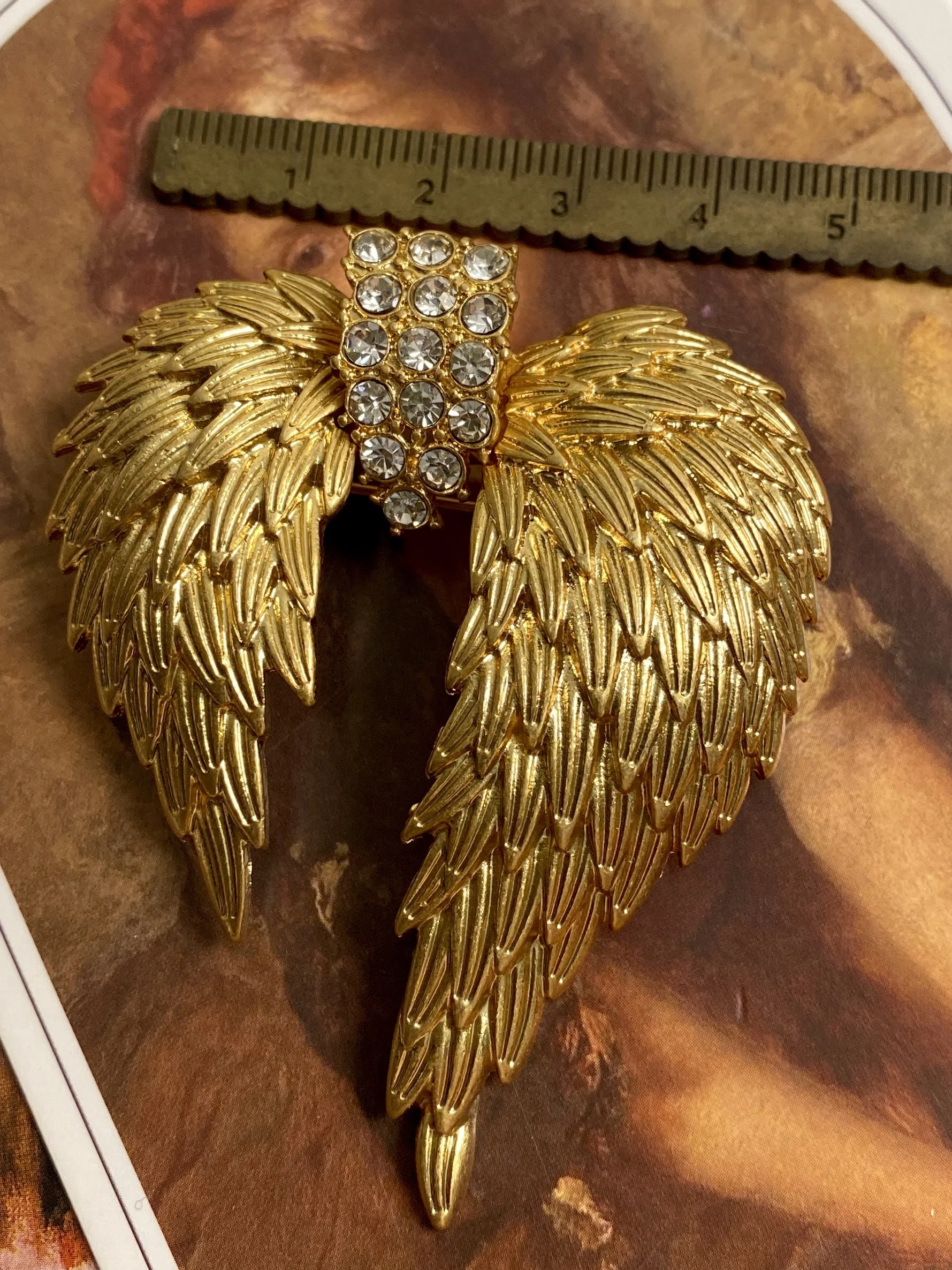 Elegant golden feather brooch vintage sparkling zircon suit coat pin accessory