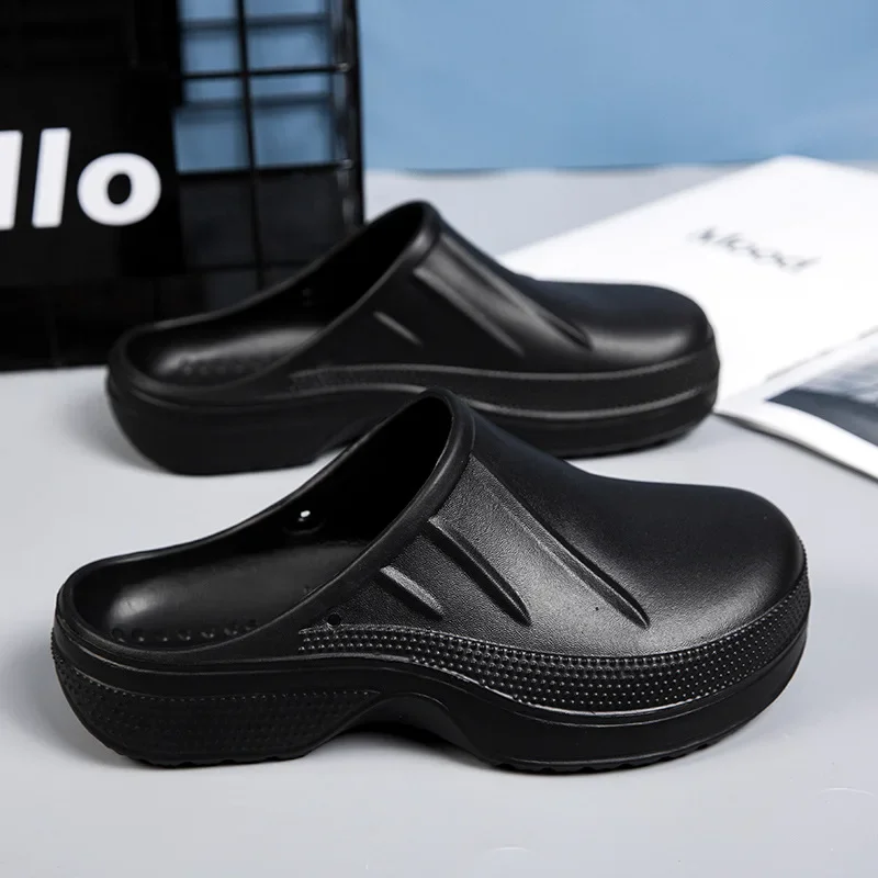 2023 anti-skid waterproof professional chef slippers male middle-aged father sandals kitchen oil-proof labor protection slippers