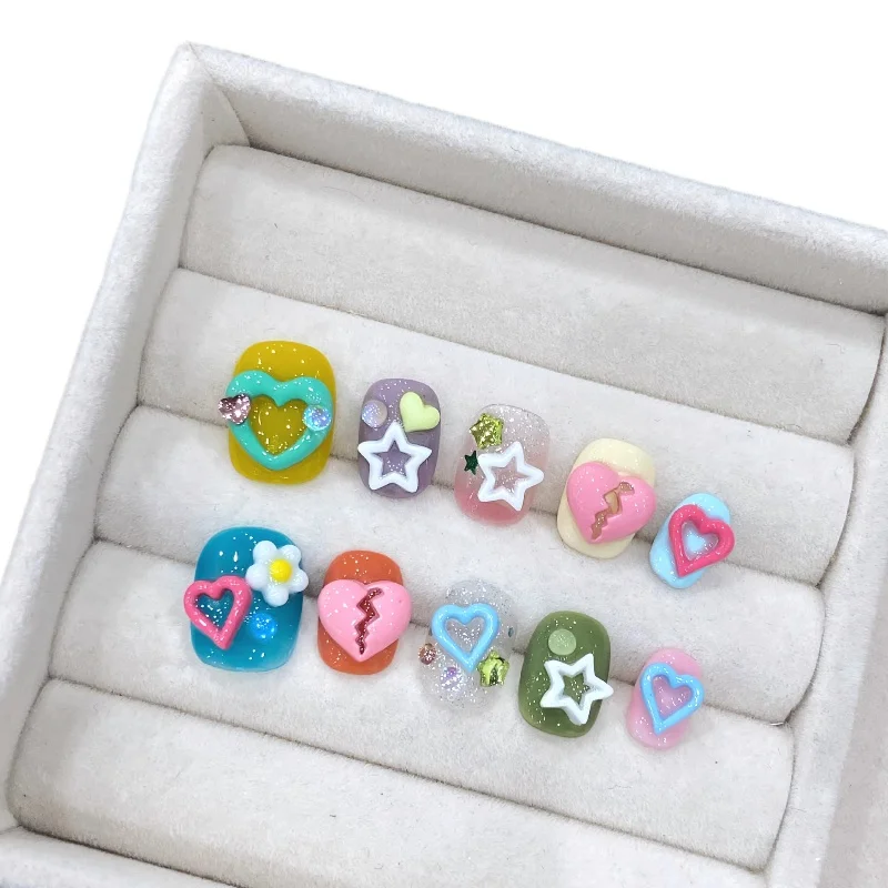 

Hand-pinched three-dimensional whitening pure hand-worn armor cartoon cute nail patch