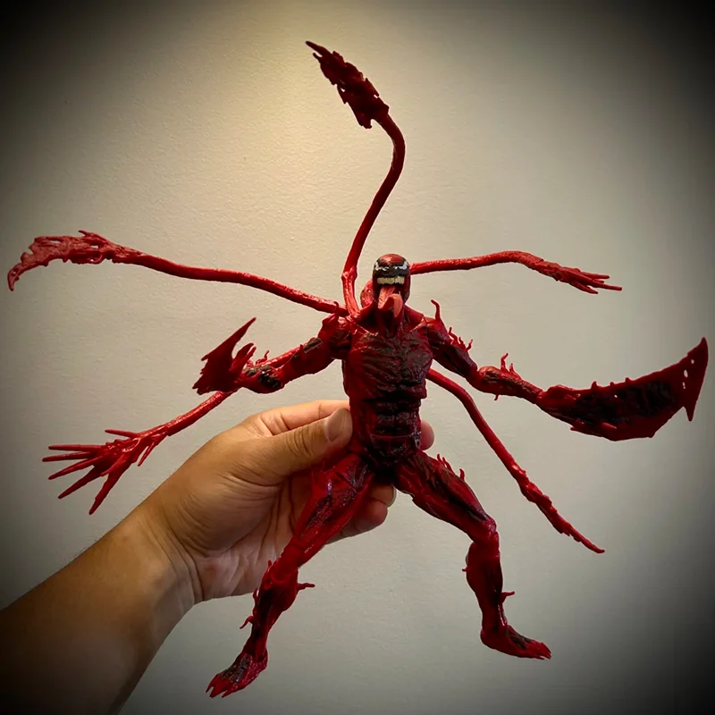 

Коллекционная фигурка Карнажа из серии Hasbro Marvel Legends, масштаб 1/12, по мотивам фильма «Веном 2: Пусть наступит Карнаж» для фанатов Marvel.