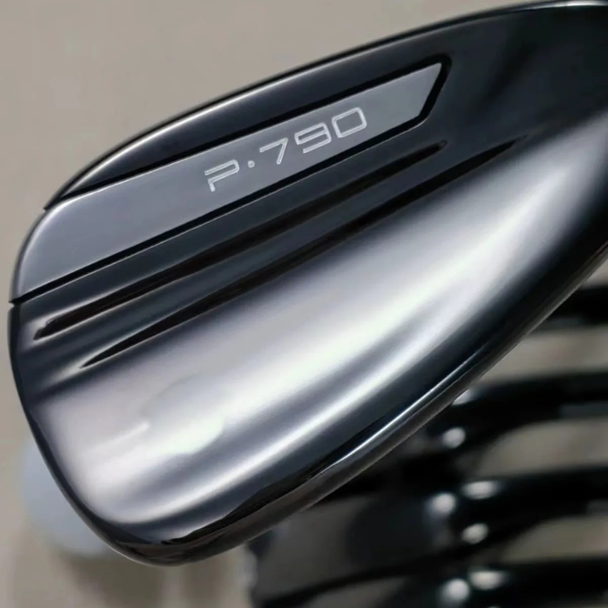 

Гольф-клуб 2024, новый набор утюгов P790 Darth Vader, ограниченная серия, 8, бизнес-подарок