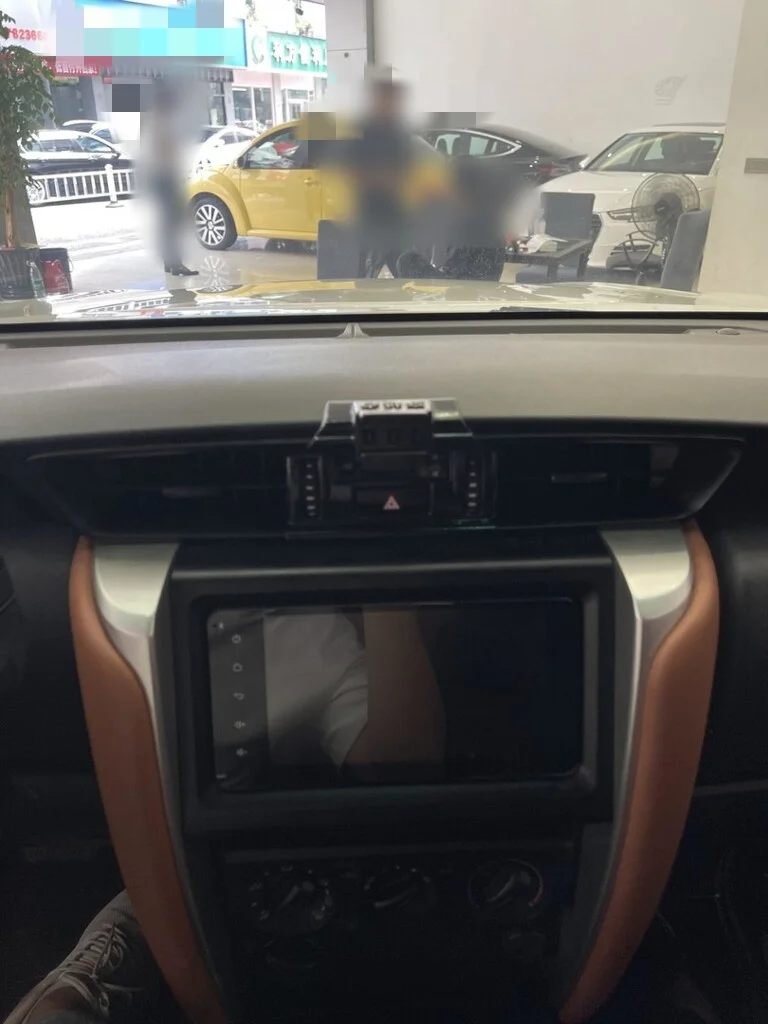 clip on bracket base for Toyota Fortuner, car phone holder mount, does not block air vents, automotive interior accessories