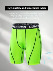 Pantaloncini attillati per sport all'aria aperta da uomo, pantaloncini a compressione da corsa fitness ad alta elasticità ad asciugatura rapida che assorbono il sudore