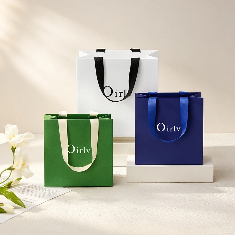 Oirlv Personalized Kraft Paper with Handle Packaging for Jewelry Clothes Flower Wedding Party Favor Gift Bag Custom Wholesale