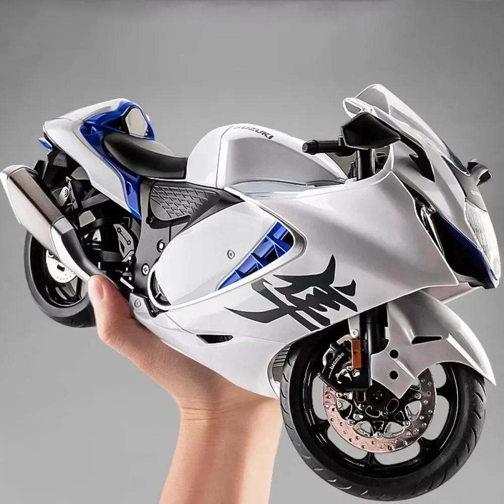 1:9 SUZUKI HAYABUSA Motorfiets Model Speelgoed Legering Lichaam Rubberen Banden Stuurophanging Motor Modellen Cool Licht Collectie Gift Jongen