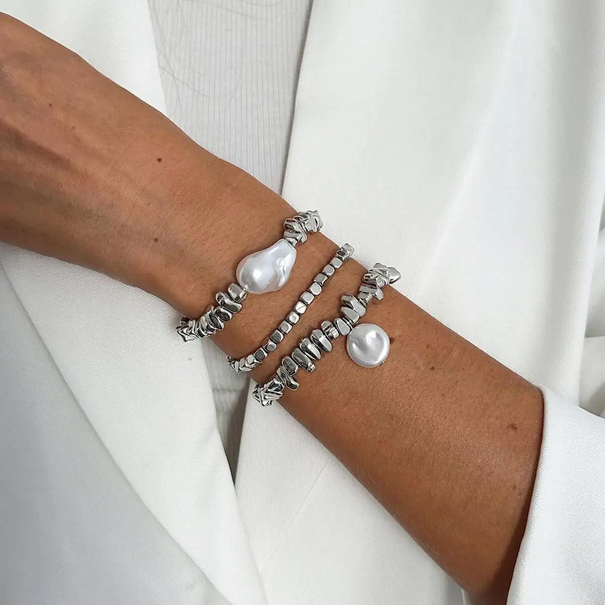 Ingemark 3 قطعة/المجموعة أنيقة الباروك تقليد اللؤلؤ سوار المرأة 2026 الاتجاه الجديد الاكريليك سوار مُزين بالخرز تكويم اليد مجوهرات #2