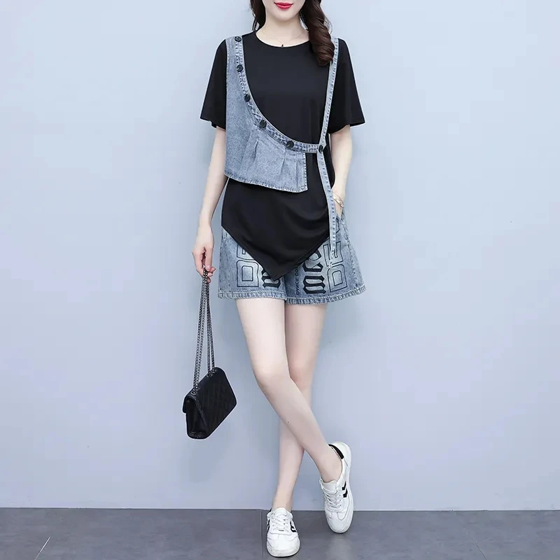 

Summer Trend T-shirts Sets Women Irregular Patchwork Fake Two-piece Tops Fashion Design Tshirt + Denim Shorts 2 Piece Set Female