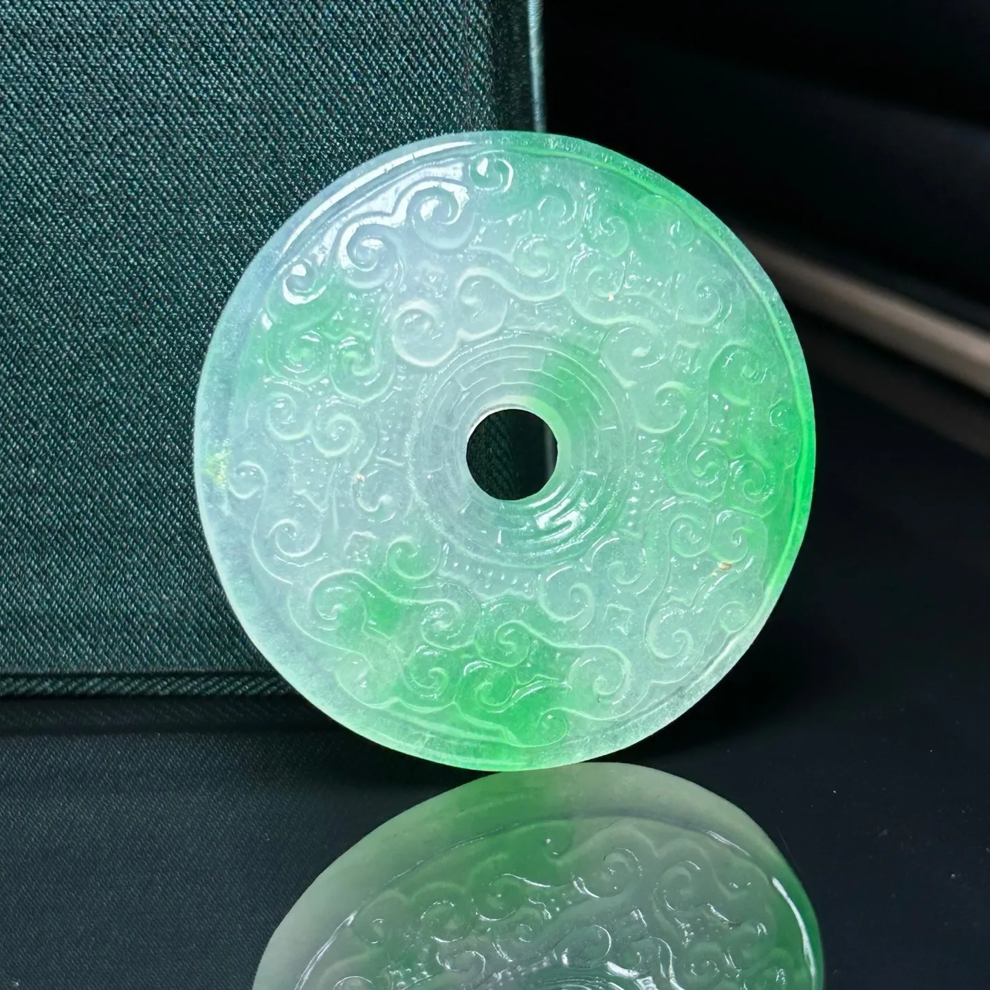 Real Natural High Ice Green Burme Jade Jadeite Peace buckle Pendant&Necklace