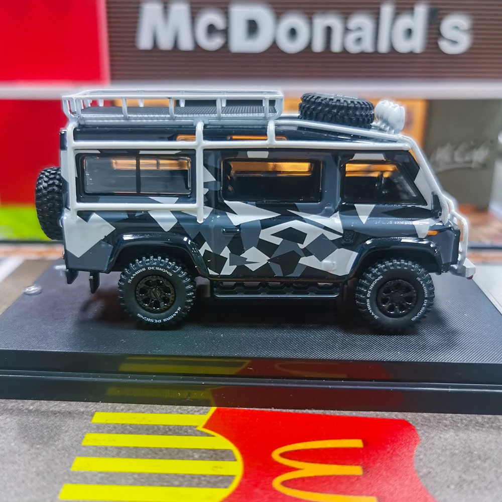 ماستر 1/64 لـ Defender Van Diecast Toys نماذج السيارات هدايا هواية مصغرة قابلة للجمع