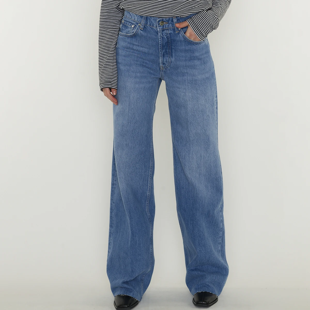 

Women's Classic Blue Denim Trouser 2024 New Spring Mid Waist Button Up Distressed Jeans Lady Casual Fashion Casual Straight Pant