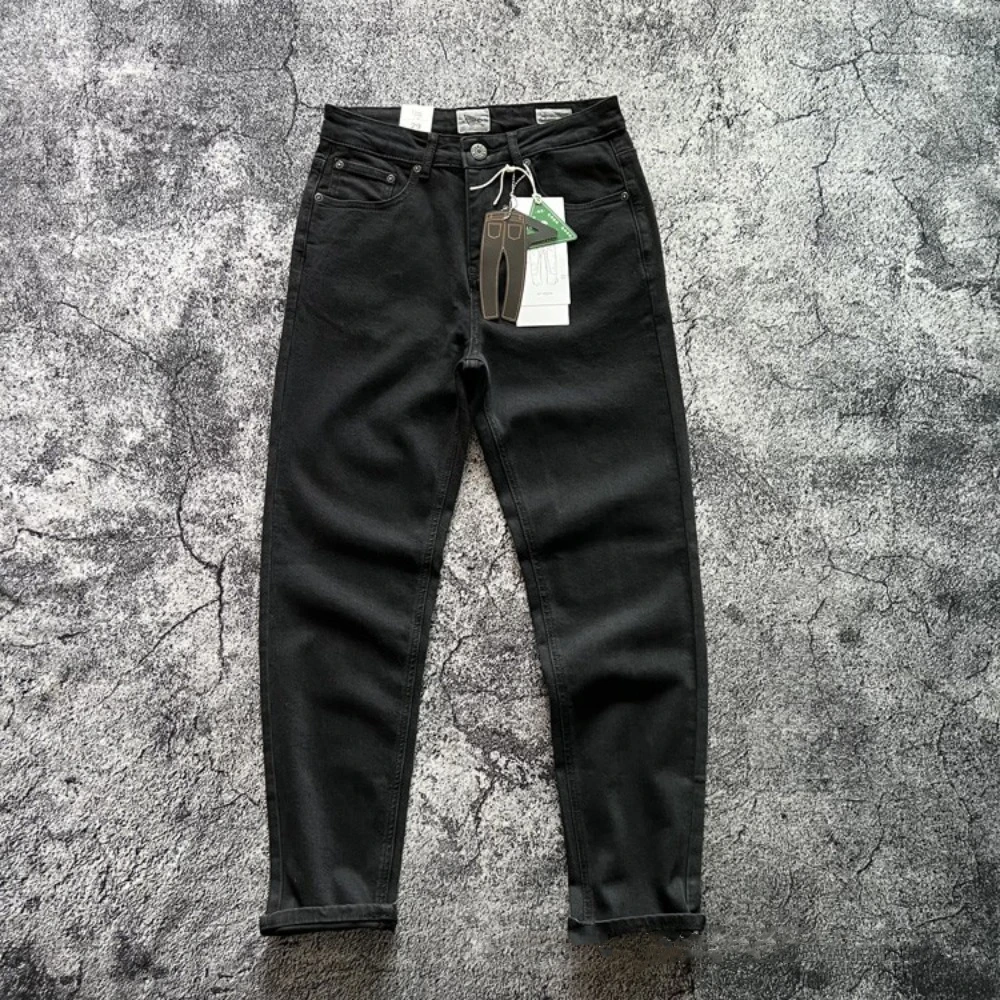 

High-end American retro basic simple pure black slimming men's jeans that go well with all seasons