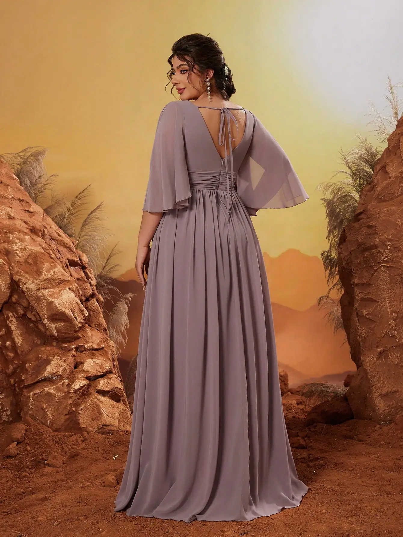 Mgiacy V-neck, hand-folded, mid-sleeved, backless, lace-up, slit, elegant and dignified bridesmaid dress