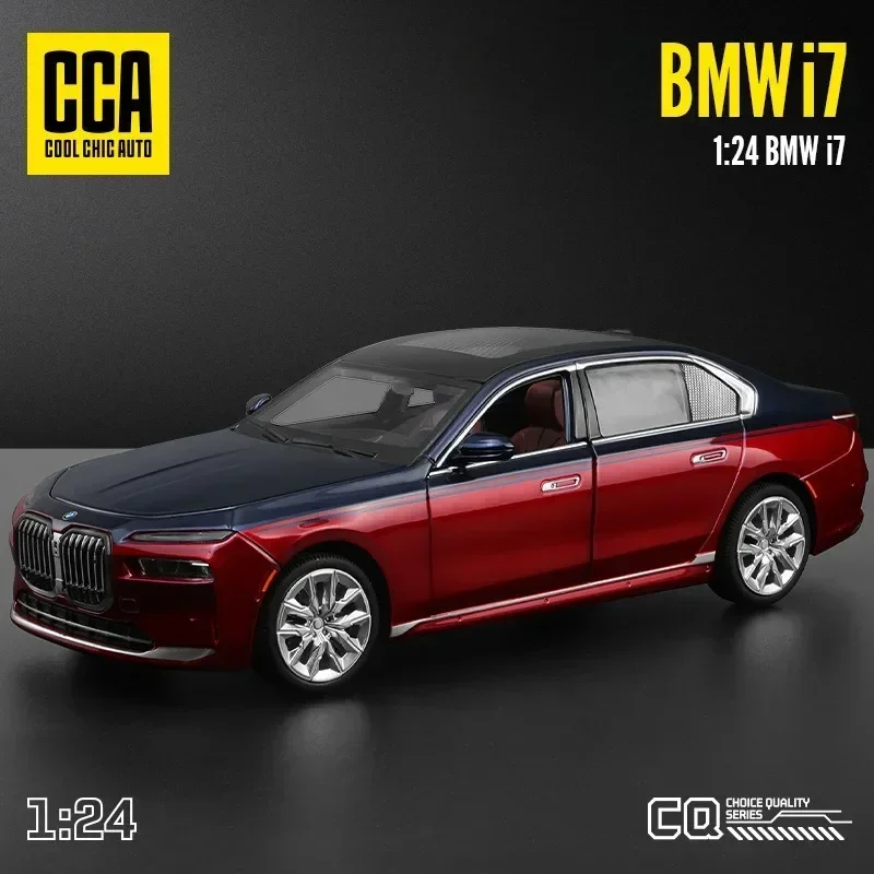 CCA Simulation 1:24 BMW I7 G70 Alloy Car Model with Display Case Collection Miniature Voiture Home Decor Children Man Car Gift