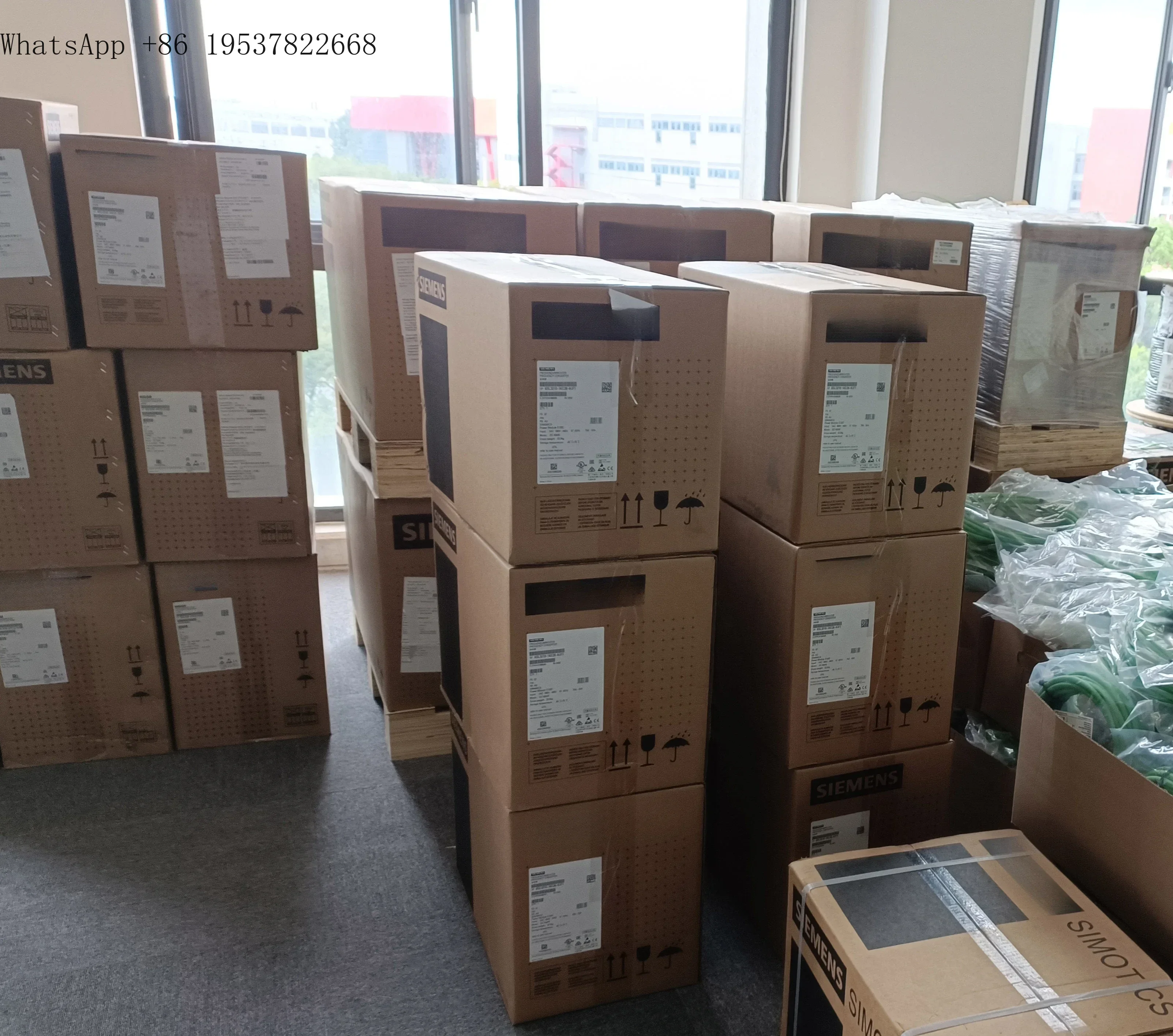 

6AG1134-6FF00-2AA1 SONGWEI SCALANCE XC108 Industrial Ethernet Switch 6AG11346FF002AA1 SIPLUS ET 200SP AI 8xU Basic