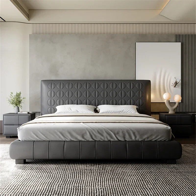 

Light luxury leather simple double bed master bedroom