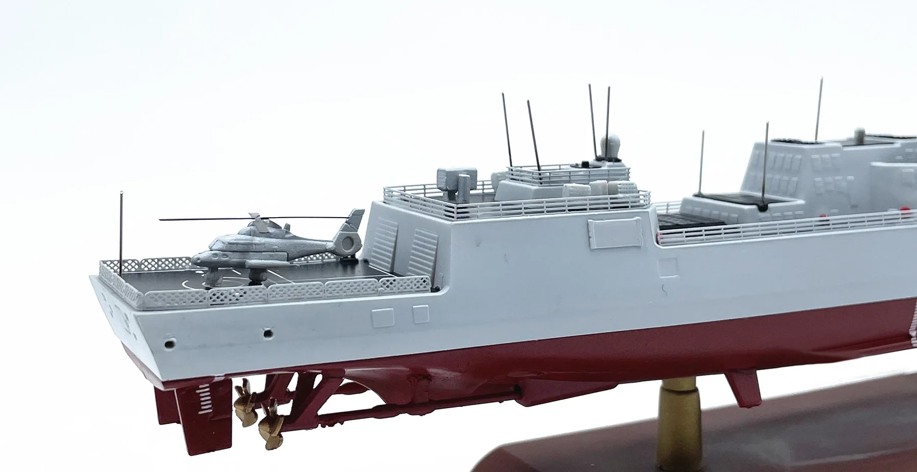 1:700  Model of China\'s 055 missile destroyer  Finished semi alloy collection model