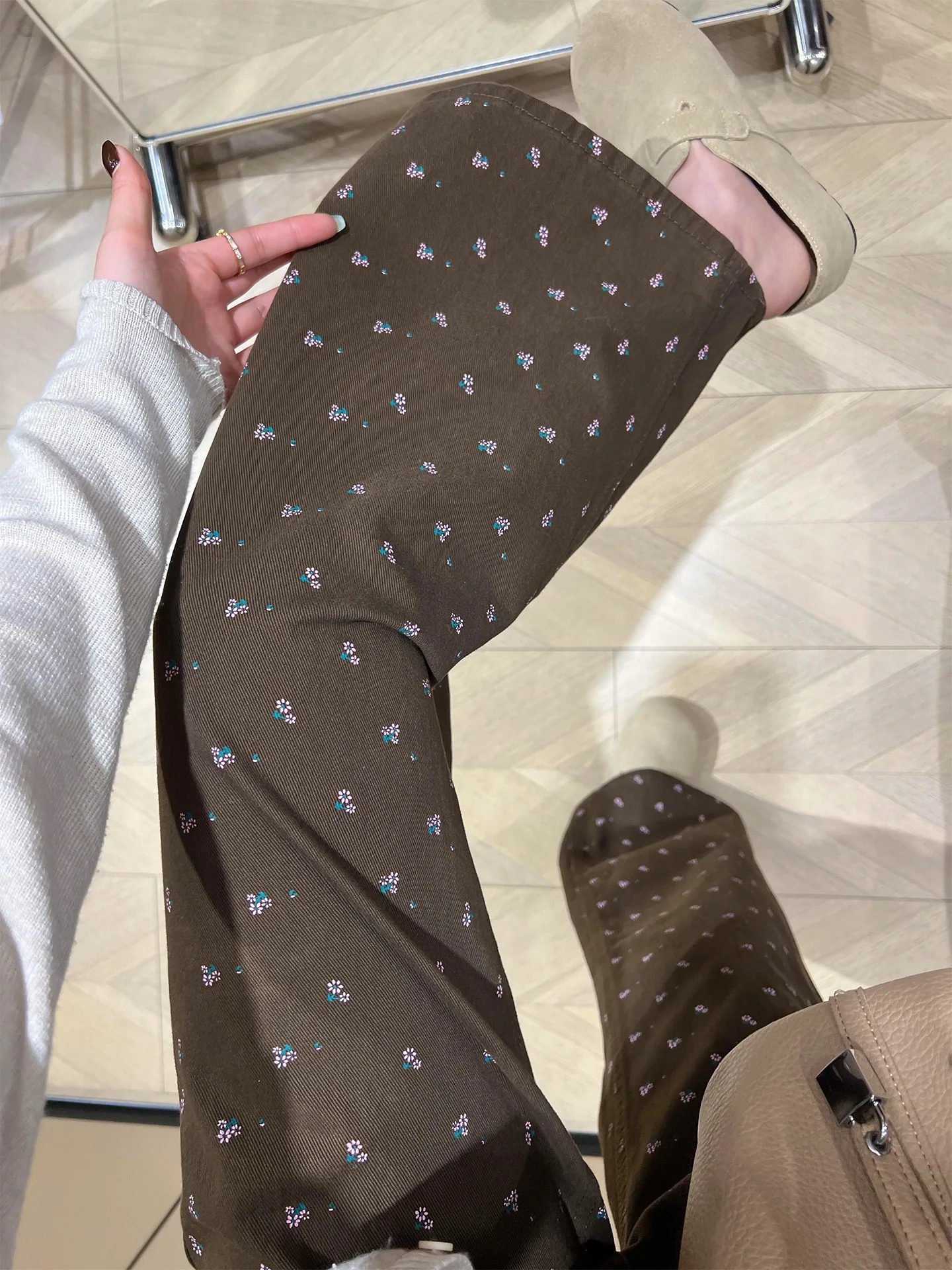 

Retro BF Lazy Sle Floral Print Waed Wide Leg Jeans Women's Slimming Denim Spring 2026 New High Waist Casual High Elastici