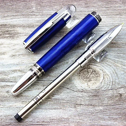 قلم هدايا فاخر من سلسلة واكاكا ستارواكر مون رولر بلون الحبر