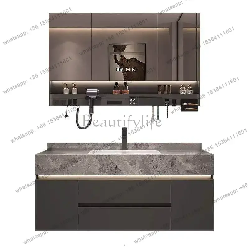 The bathroom is simple, multi-layer solid wood bathroom cabinet is combined with a ceramic basin