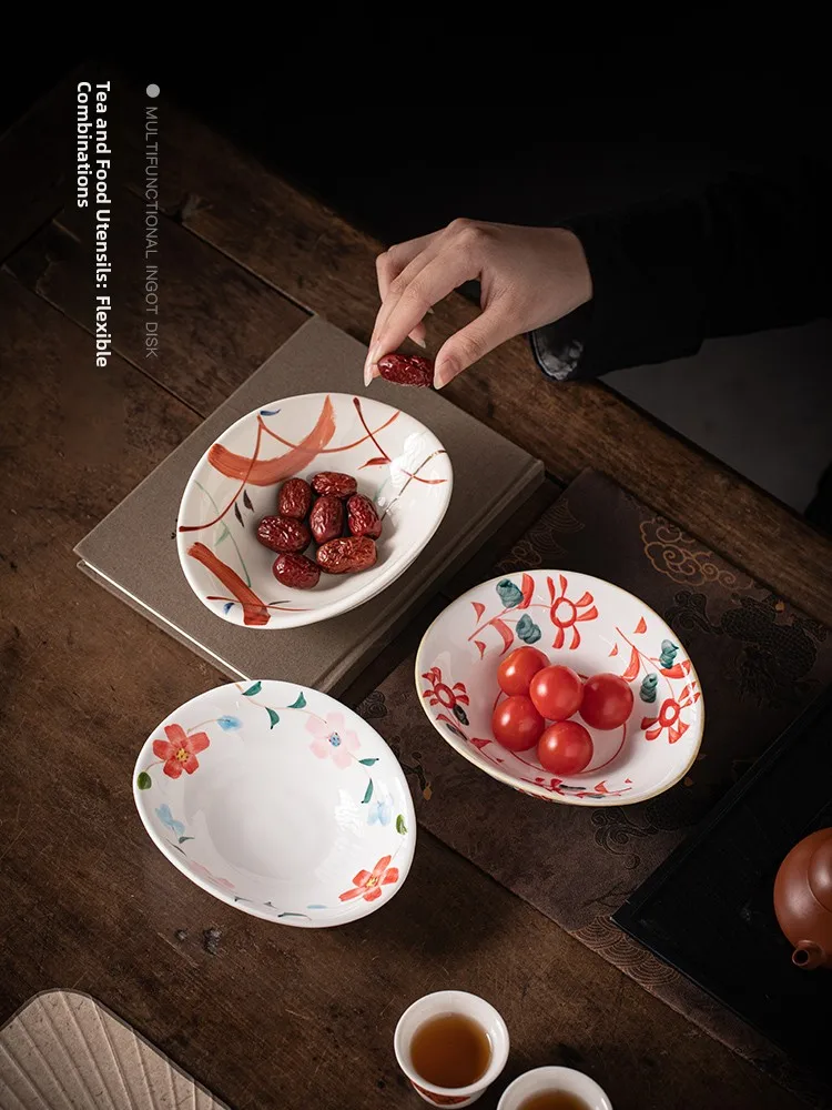 

Расписанная вручную керамическая многофункциональная тарелка в японском стиле: блюдо для фруктов, тарелка для закусок к чайной церемонии, тарелка для холодных закусок для отелей