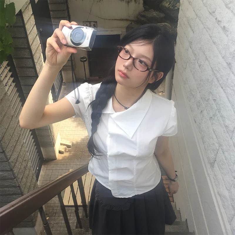

Vintage White Shirts Women Y2K Harajuku Irregular Short Sleeve Blouses Summer Streetwear Korean Single Breasted Slim Design Tops