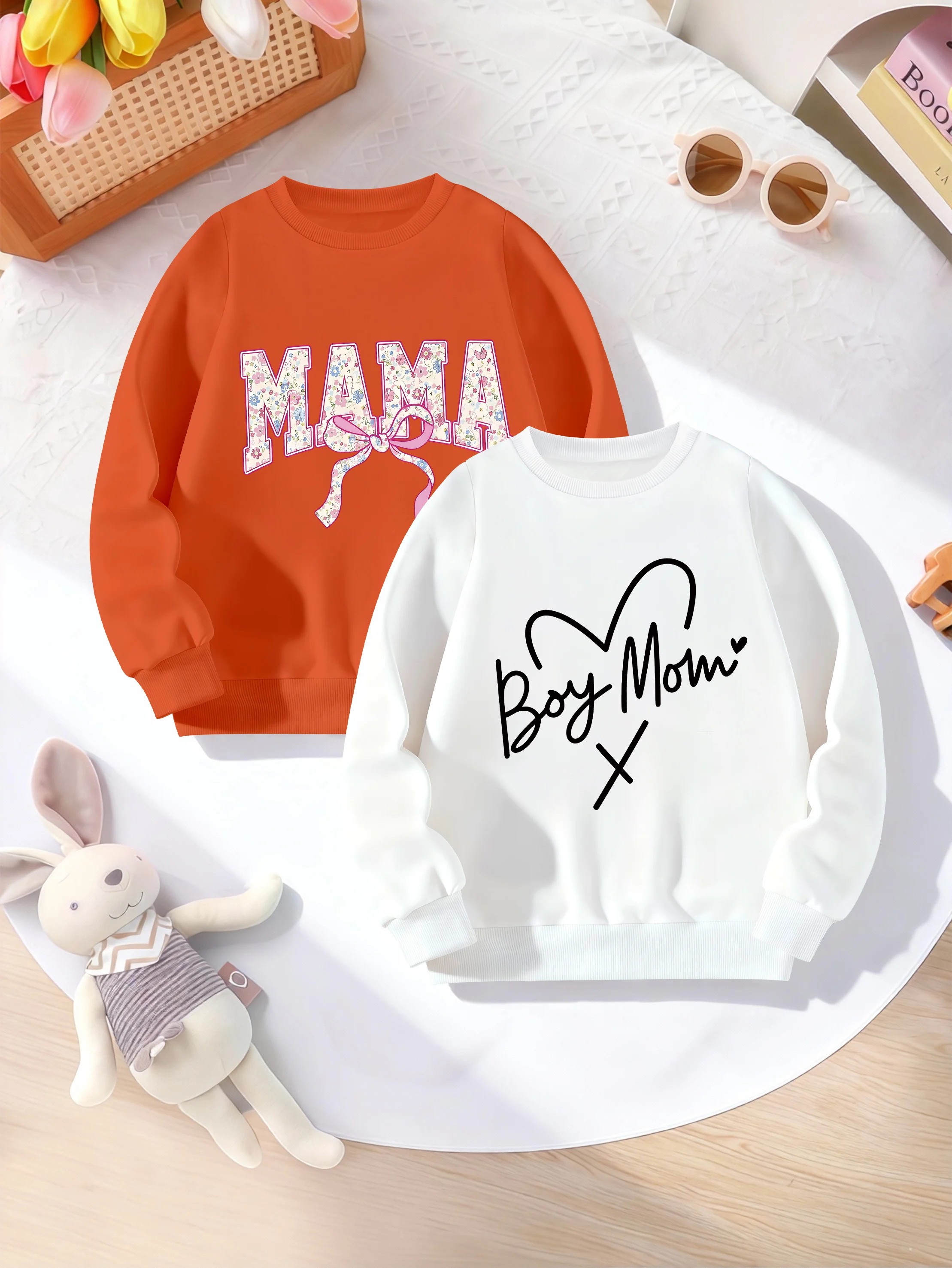 

2 Pieces, Cartoon English Bowknot, Cartoon English Heart Pattern Print, Cute Casual Round-Neck Sweatshirt for Girls