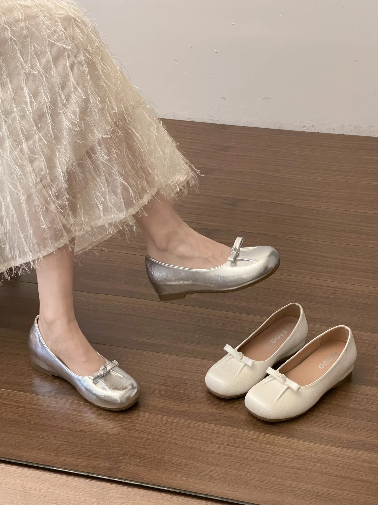 バレエスタイルのメリージェーンフラットシューズ、レディーススリッポン、春夏ファッション、シングルシューズ、身長アップ、インナーラバーソール