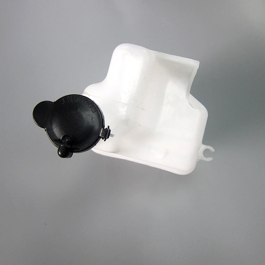 Car accessories ZJ38-15-350 cooling system expansion bottle water tank for Mazda 2 2007-2011 DE DG