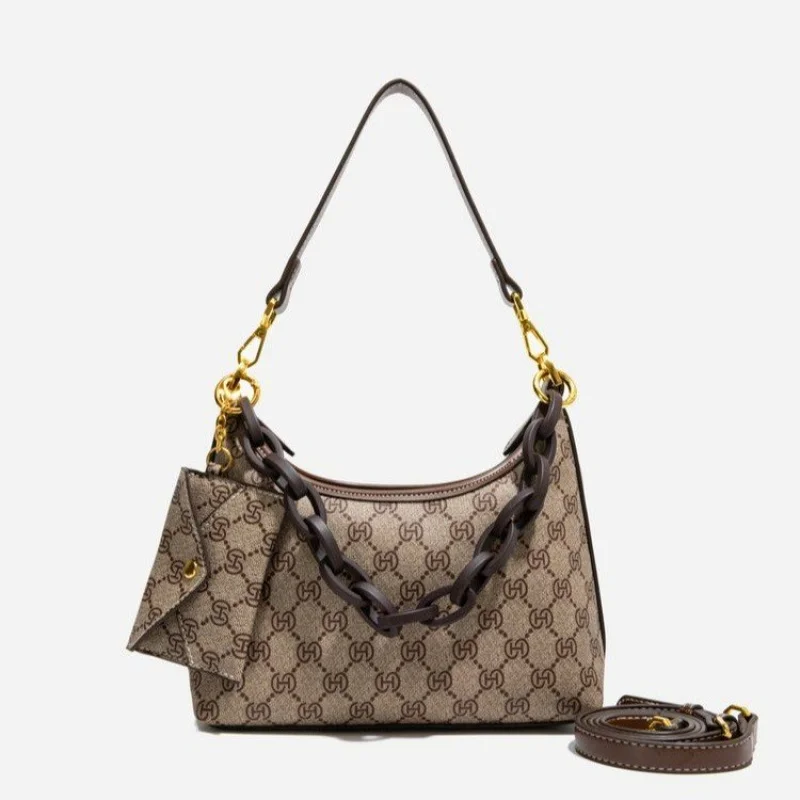 

Ladies Leather Handbag Crossbody Messenger Style By Famous Designer Elegant Classic And Popular Luxury Brand