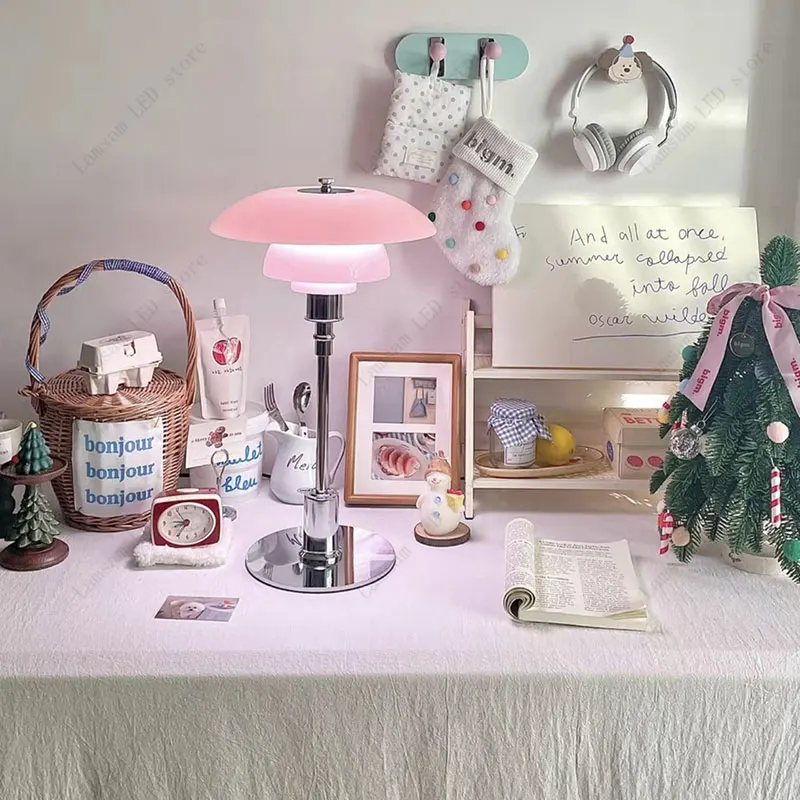 Lampada da tavolo classica danese Replica Lampada da scrivania nordica alimentata da CA con paralume in vetro 85-265V Lampadina E14/E27 per la decorazione della stanza