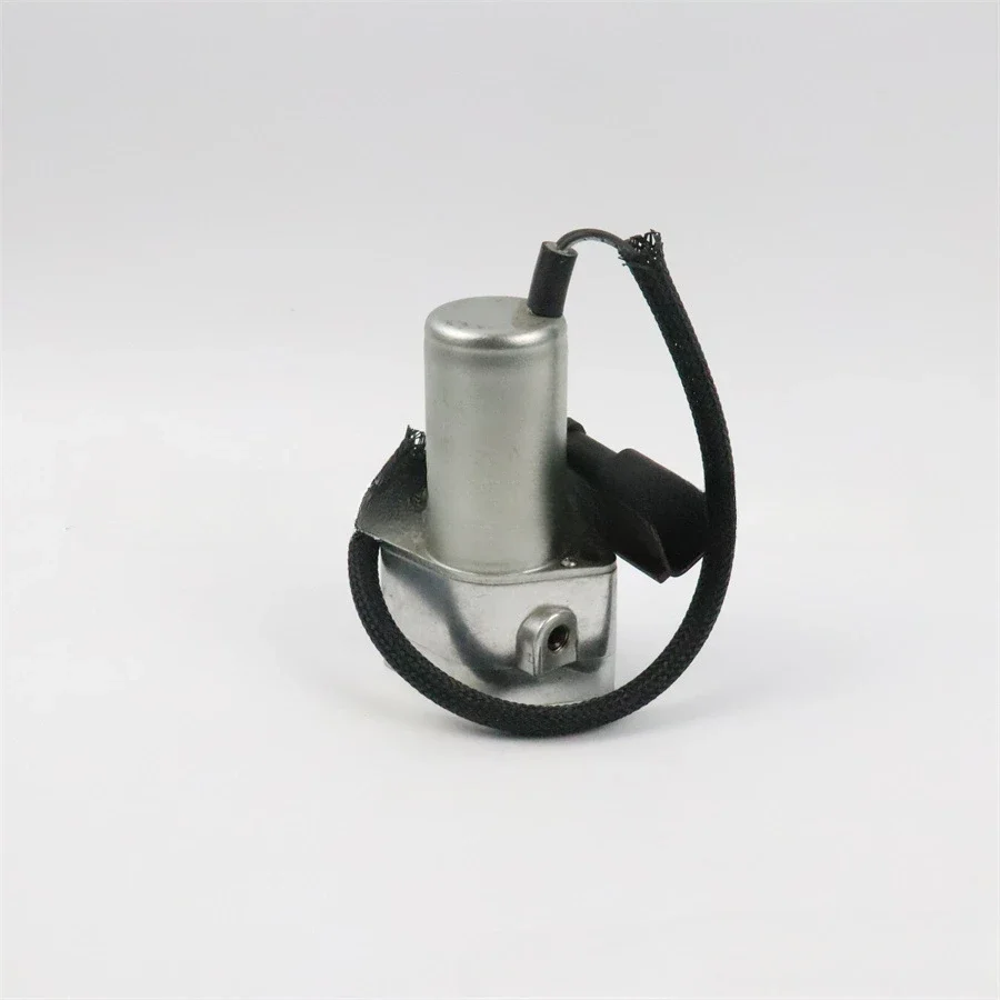 

702-21-07610 PC200-6/220-6 Excavator Hydraulic Pump Main Pump Solenoid Valve
