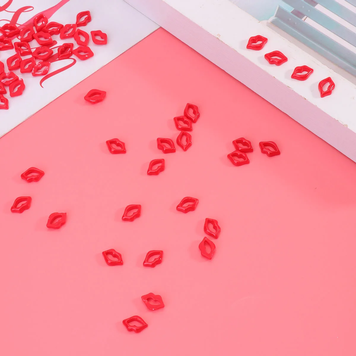 

100Pcs DIY Phone Case Accessories Resin Lips Shape Stickers for Mobile Decoration Crafts Unique Gift Idea Red Lips Decor Clothes