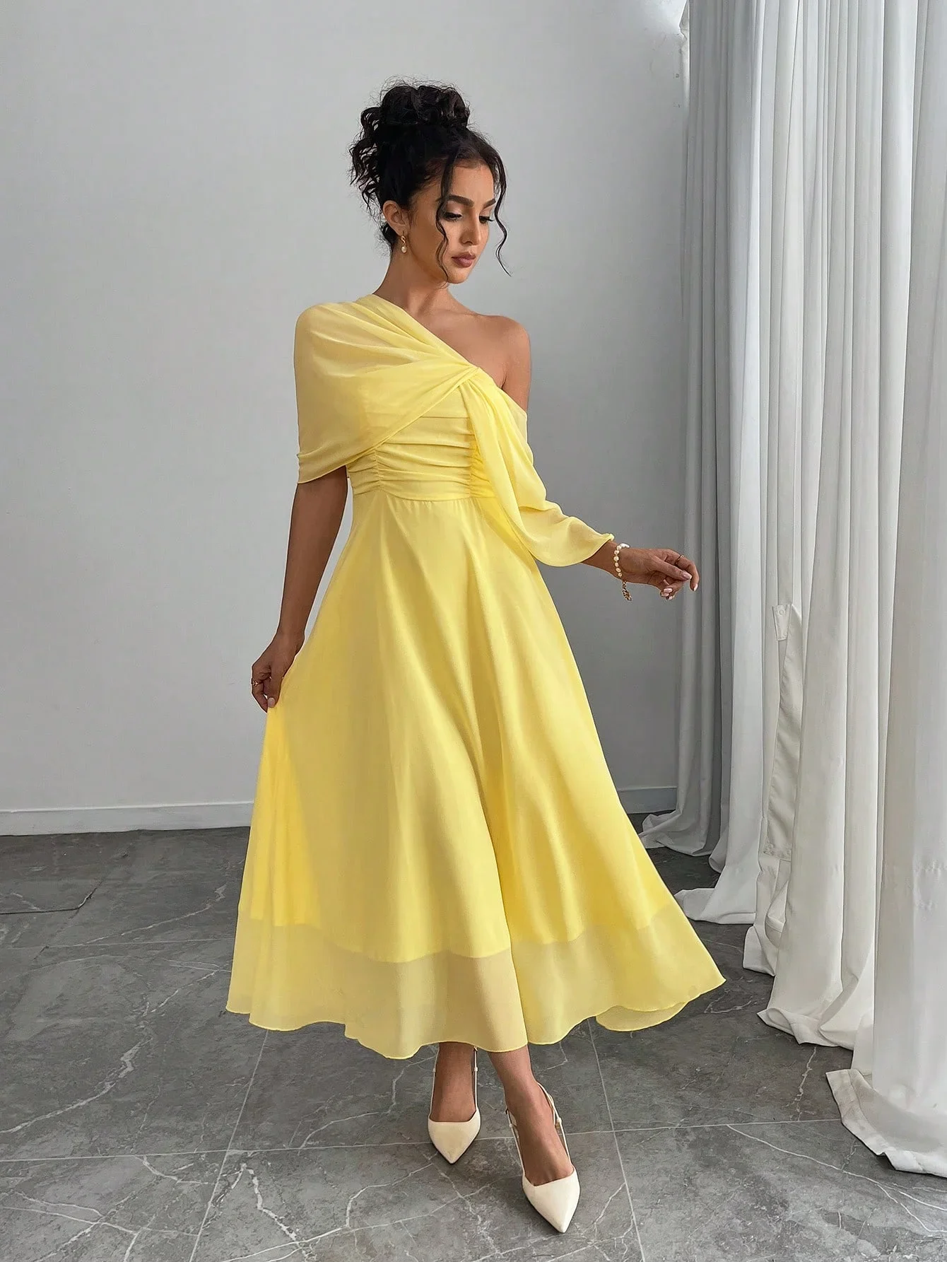 Ladies' elegant princess one-shoulder party dress in solid color for spring and summer