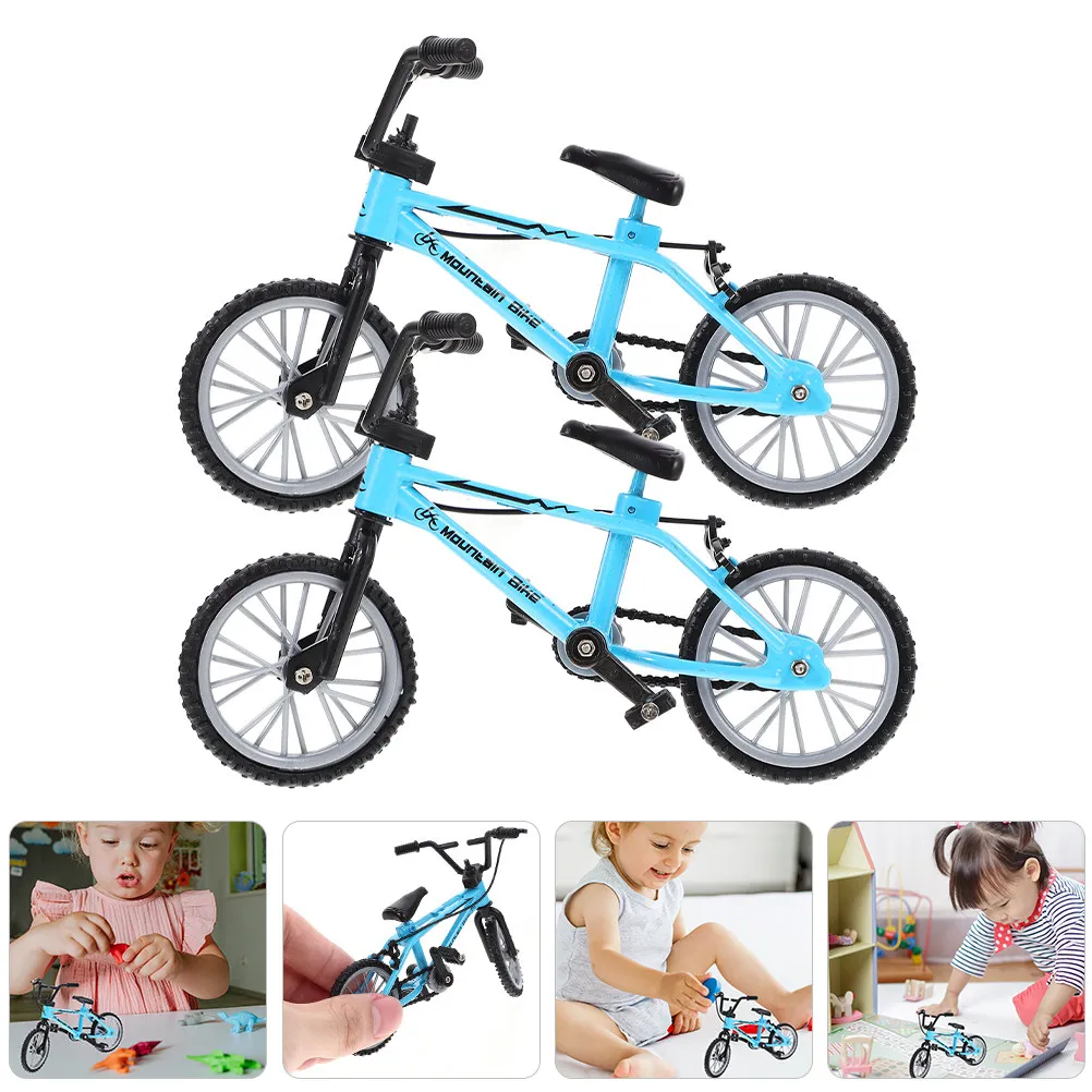 

2 шт. миниатюрных велосипедов для кукольного домика, декор для мини-дома, миниатюрные велосипеды из сплава, реалистичный дизайн, украшение для рабочего стола и полок