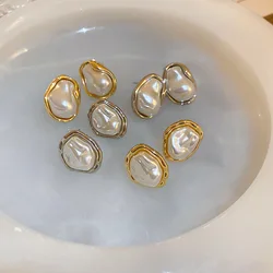 2024 New Fashion Metal Irregular Pearl Stud Earrings For Women Vintage Elegant Imitation Pearl Earrings Wedding Party Jewelry