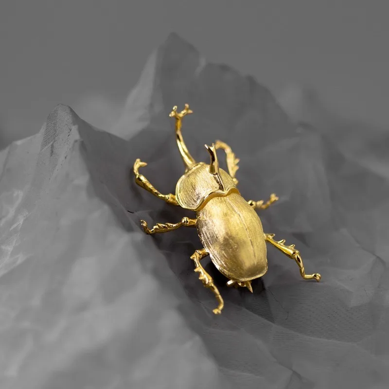 

Luxury S925 Sterling Silver Brooches Designer Lapel Pins Unicorn Fairy Beetle Insect Pattern Brooch for Women Men Jewelry Gifts