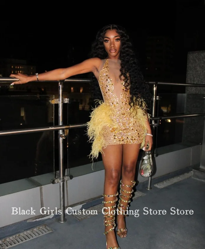 Luxury Feather Short Homecoming Party Dress Shiny Sexy Crystal Rhinestone See Through Black Girl Birthday Party Vestidos De Gala